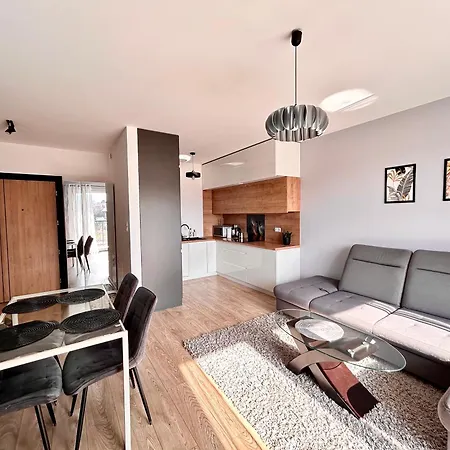 Modern Premium Near The Mountains With Free Parking Space And Self Check In Μπιέλσκο-Μπιάλα
