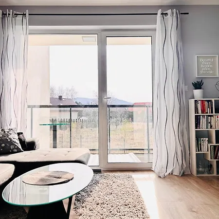 Modern Premium Near The Mountains With Free Parking Space And Self Check In Διαμέρισμα