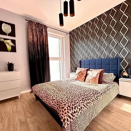 Modern Premium Near The Mountains With Free Parking Space And Self Check In Μπιέλσκο-Μπιάλα