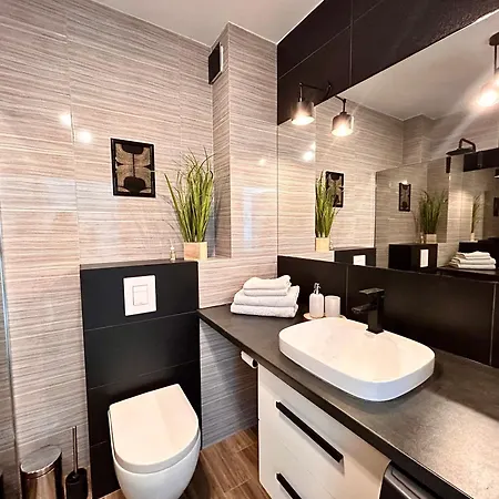 Modern Premium Near The Mountains With Free Parking Space And Self Check In